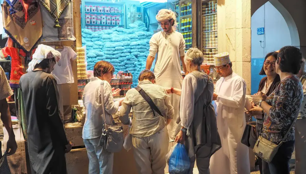 Oman-Muscat-Souk ثبت شرکت در عمان برای شهروندان افغانستانی و افغانها