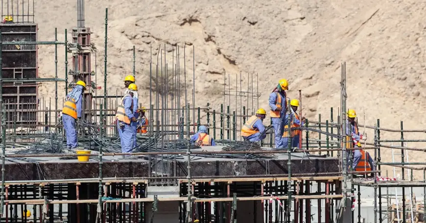 کارگری کردن در عمان و پیدا کردن شغل مناسب مهندسی نفت و ساختمان